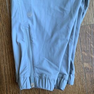 lululemon Adapted State High-Rise Tech Fleece Jogger Size 10 in Rhino Grey